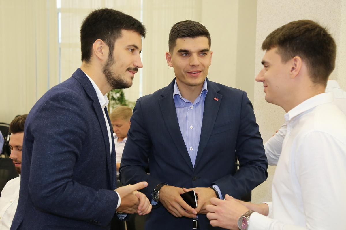Изображение карусели